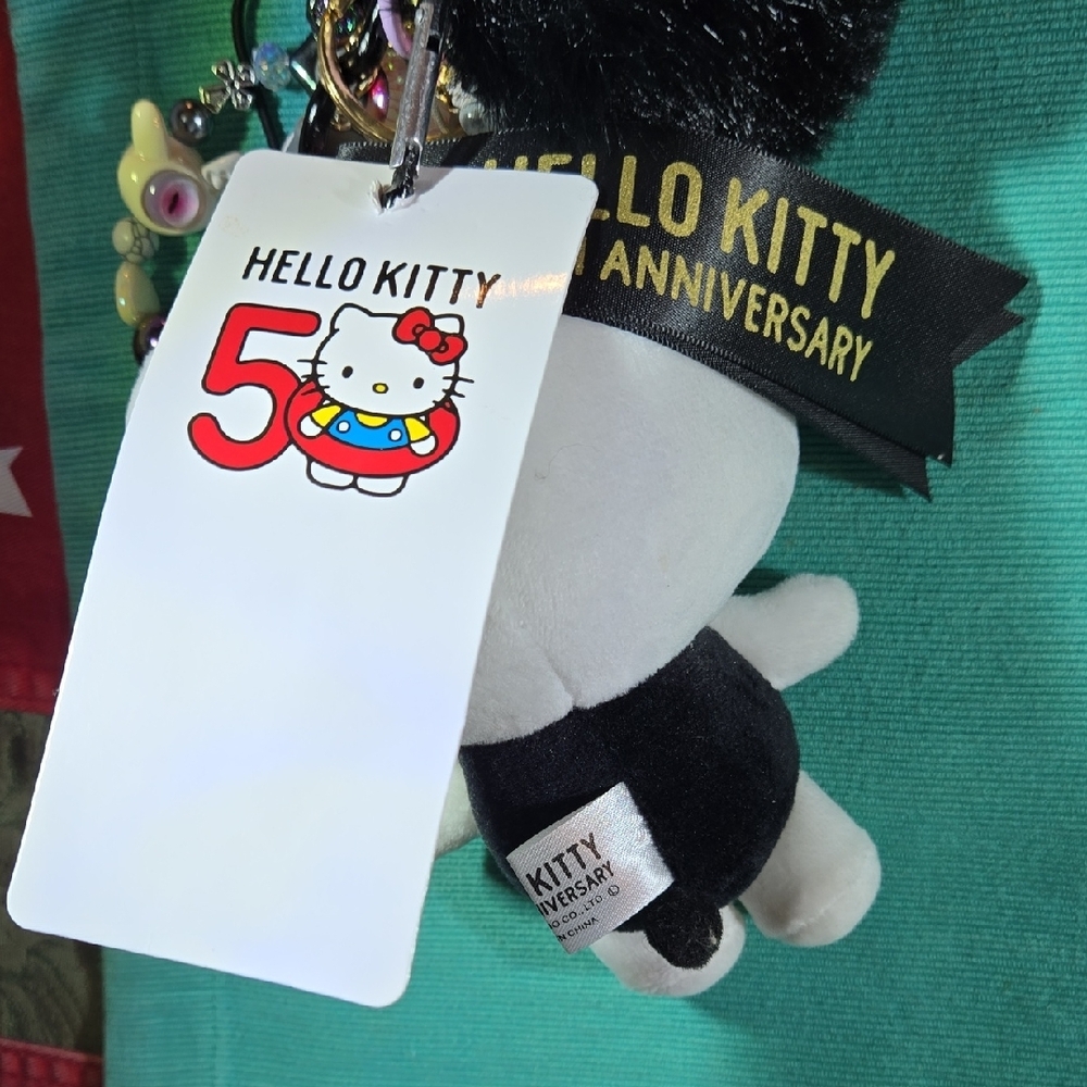 Hello Kitty Plush Dangler - Picture 2 of 13